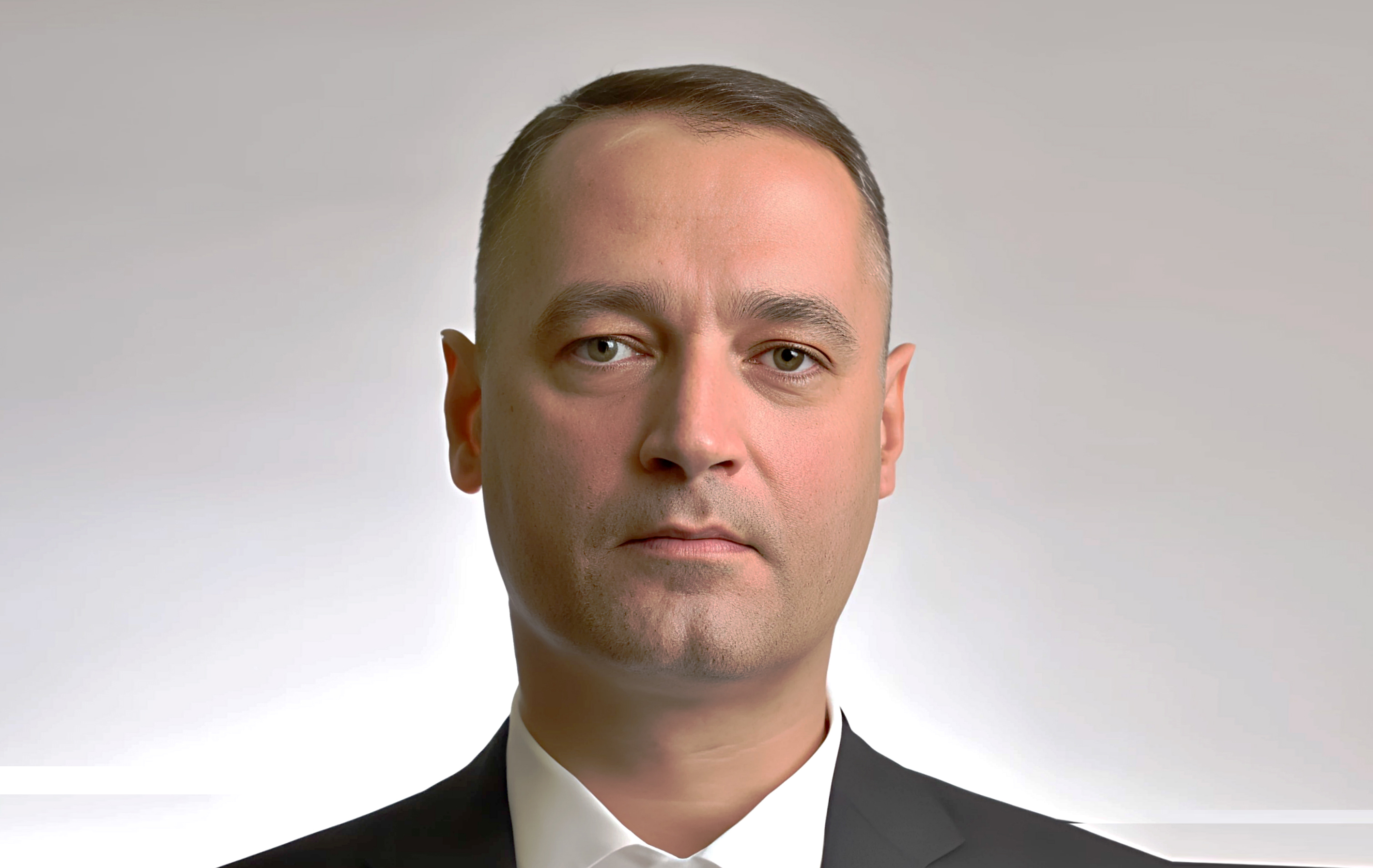 Александр Петров